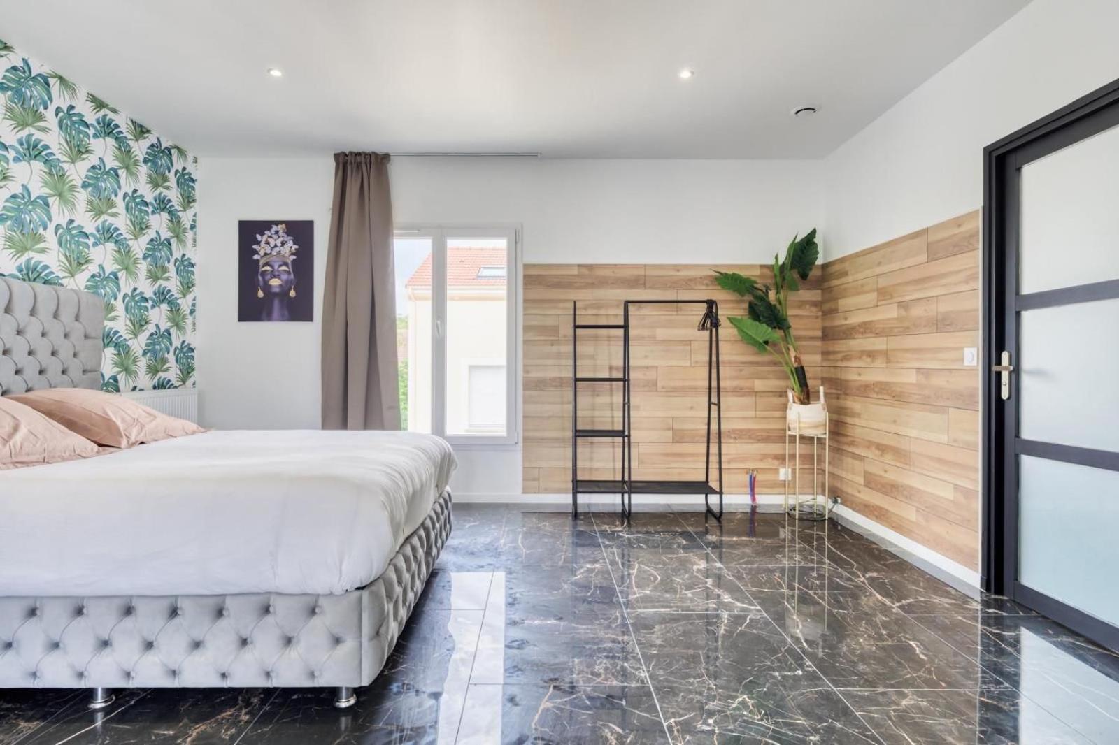 1 Apartment